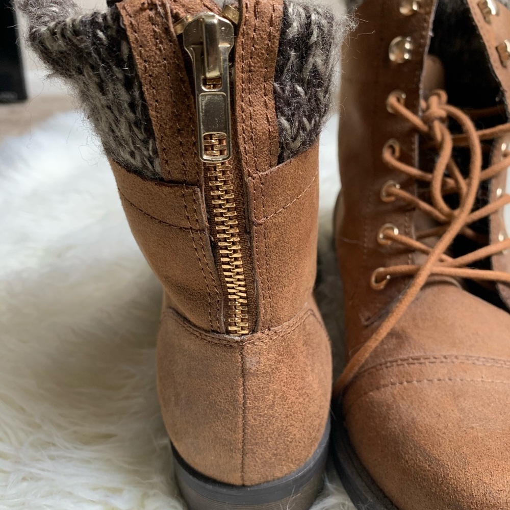 Zip up boots - Picture 3 of 4